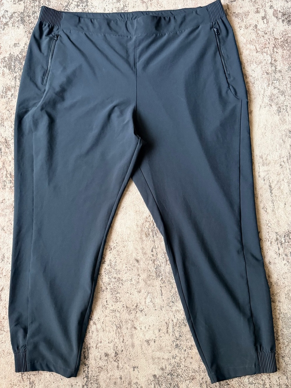 Columbia PFG Black Athletic Pants with Drawcord